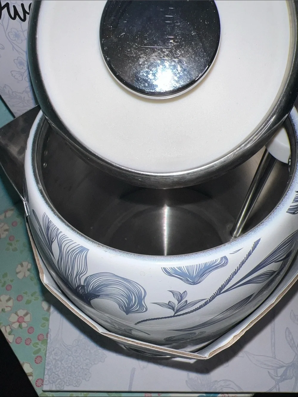 Floral Electric Water Kettle — Cream with Blue Floral Accent